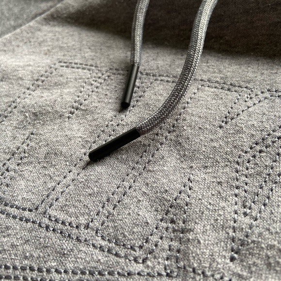 🚨[SOLD]🚨 Nike Grey Hoodie - Picture 6 of 7